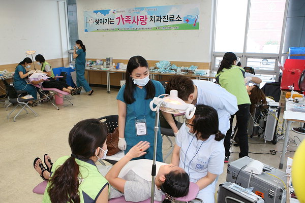 만든곳: 한국 네티즌본부 카페