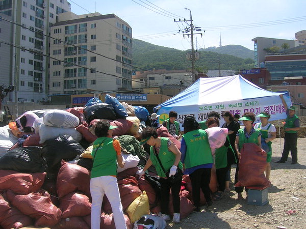 만든곳: 한국 네티즌본부 카페