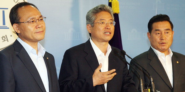 만든곳: 한국 네티즌본부 카페