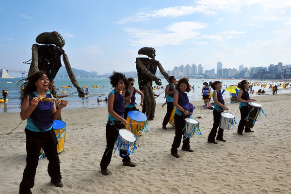 만든곳: 한국 네티즌본부 카페