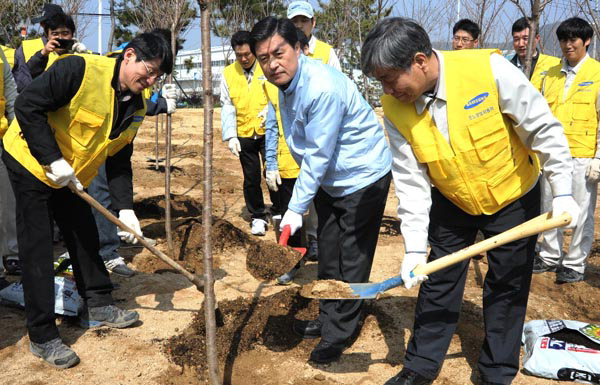 작성: 한국 네티즌본부