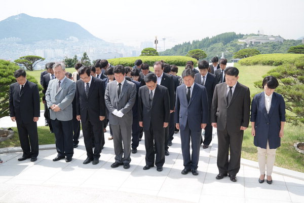 작성: 한국 네티즌본부