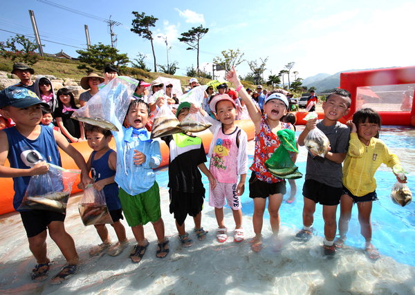 만든곳: 한국 네티즌본부 카페