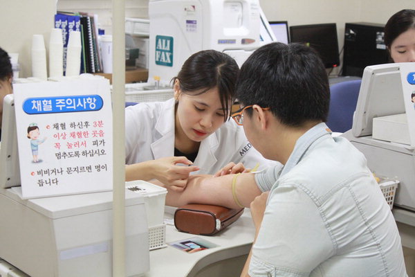 만든곳: 한국 네티즌본부 카페