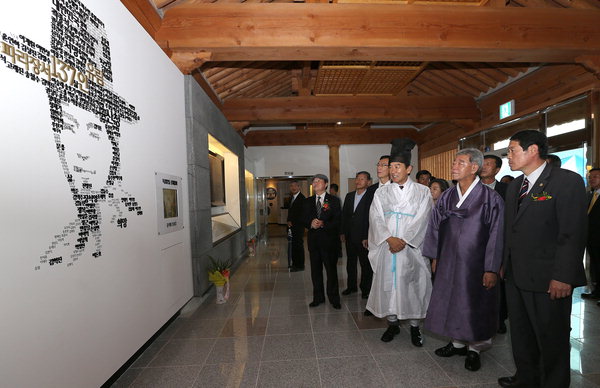 만든곳: 한국 네티즌본부 카페