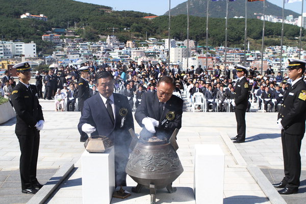 만든곳: 한국 네티즌본부 카페