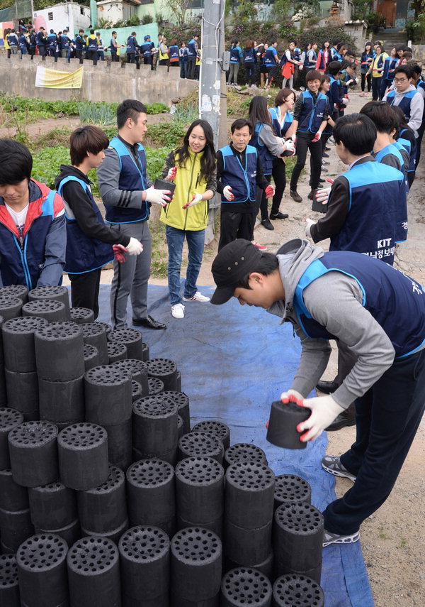 만든곳: 한국 네티즌본부 카페