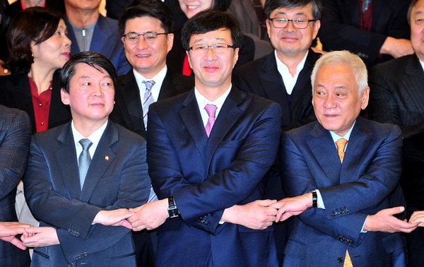 만든곳: 한국 네티즌본부 카페