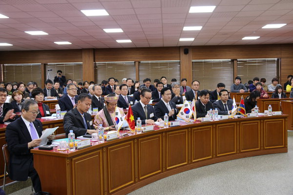 만든곳: 한국 네티즌본부 카페