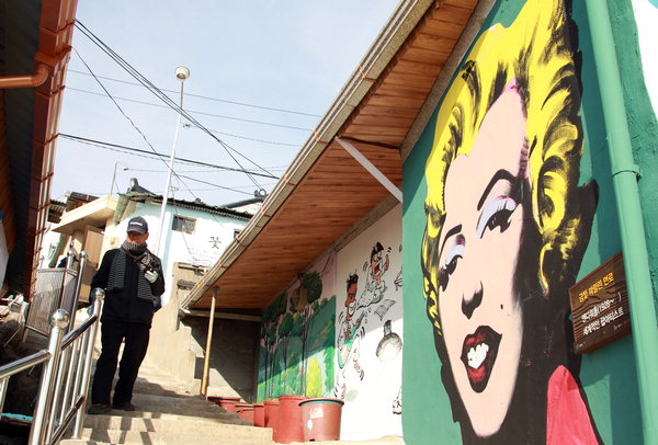 사진이 안 나올때,→ 우칙클릭→ 사진보기클릭: 작성: '한국 네티즌본부' 카페