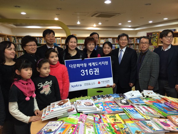 사진이 안 나올때,→ 우칙클릭→ 사진보기클릭: 작성: '한국 네티즌본부' 카페
