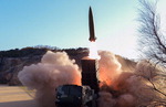 북한 전술핵 탑재 가능한 미사일 시험발사