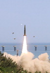 북한, ICBM 등 3발 발사…韓美 미사일 대응사격