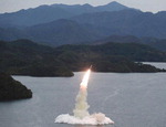 북한 “저수지서 SLBM 발사”