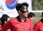 ‘배트맨 마스크’ 쓴 손흥민 “잊지 못할 월드컵 만들 것”
