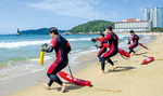 6월 1일 해운대·송정해수욕장 부분 개장…안전지킴이 출동