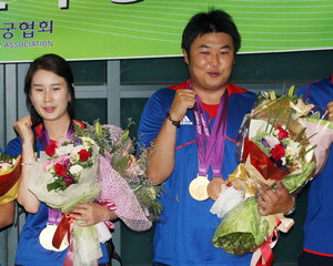 2012 �����ø��� ��� <��> '10 - 10' ��ǥ �ʰ� �޼�