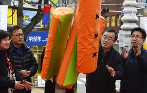 ���� �� ��ġ ���ۡ��̸��� �ູ����