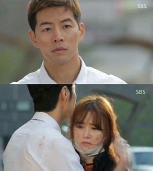 '����������' �̻��� ������ �ڼ�ó�� ������ ù��� ������