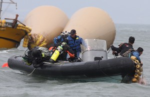 20³â ´Ù µÈ ¼¼¿ùÈ£ ¼öÀÔ¿¡¼ ¿îÇ×±îÁö 'ÀÏ»çõ¸®'¡¦ ¹Ú ´ëÅë·É