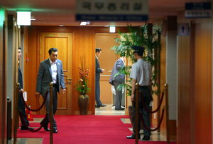 �� ���� ���մ� �ᱹ ���ӵ� �� �Ѹ���'������ ����'?