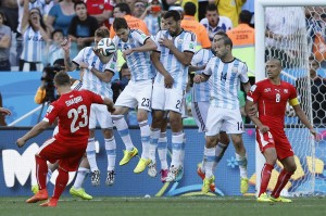 �Ƹ���Ƽ�� ���⿡ ������ 8�� �շ��������� �̱� ������ �й�, 8�� ����ǥ Ȯ��