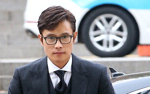 ����, �̺��� '���ڳ�'�� ¡�� 3�� ����