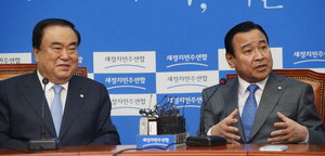 ¹Ú±ÙÇý ´ëÅë·É ¼ÒÆø°³°¢À̶ó´õ´Ï...Àü°Ý ÃѸ® ±³Ã¼ ÀÌÀ¯´Â?