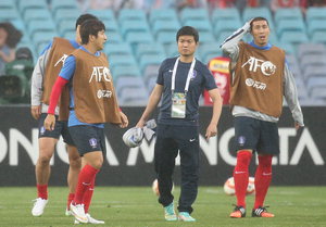 Çѱ¹ À̶óÅ©Àü, Â÷µÎ¸® ¼±¹ß Ãâ°Ý¡¦¼ÕÈï¹Î¡¤Çѱ³¿ø Á¿ì À®¾î