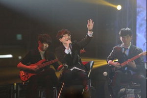 ������, 21�� 43�� ������Ƽ, ù Ŭ�� ����