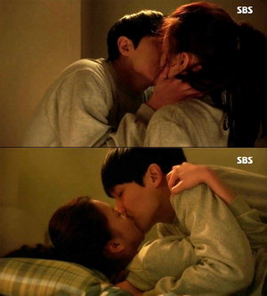 'dz¹®À¸·Î µé¾ú¼Ò' ÀÌÁØ °í¾Æ¼º, ù¹æºÎÅÍ °ÝÁ¤Àû º£µå½Å¡¦È¥ÀüÀӽűîÁö? '¼öÀ§ Ȳö'