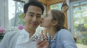 ���μ� ���� �ǻ��ϴ� ���ڴ� ����? �ΰżҿ� '�Ƿηηη�' �º� '�޴�'