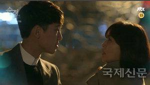 '¼øÁ¤¿¡ ¹ÝÇÏ´Ù' Á¤°æÈ£ ±è¼Ò¿¬ Æ÷¿Ë, À±Çö¹Î ºÒ¾È¡¦¼¿·ê·¯ ¸Þ¸ð¸® ÁõÈıºÀº?