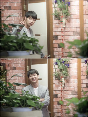 '³¿»õ¸¦ º¸´Â ¼Ò³à' ¹ÚÀ¯Ãµ, ¹«°¨°¢ Çü»ç ¹Ì¼Ò 'ÃÔ¿µÀå Ȱ·Â¼Ò'¡¦