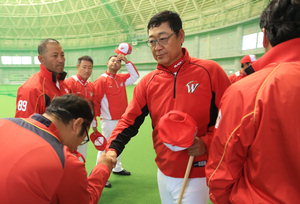 <���ξ߱�> �����, �߱��� �˹ٻ��鿡 ���۶� ���� ��(?)