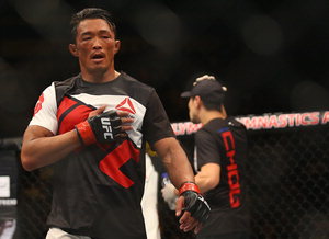 UFC ���� �߼���, �˺����� �̳����� 1-2 �ƽ��� �����С�