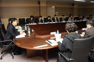 �輮�� ������ '�����˿��� ����' ������������ ��Ģ