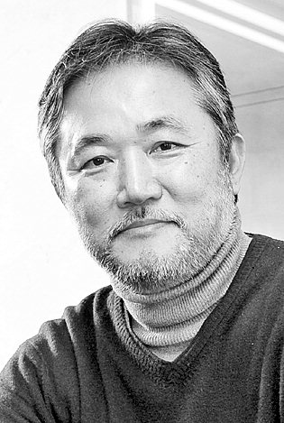[세상읽기] 신발산업 미신(迷信) 개론 /권융 - 뉴스 썸네일 이미지