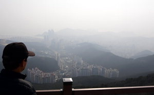 �ѱ� �̼����� ������ ������...OECD ȸ���� �� '�־�'