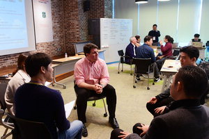 �ο�� ��ŸƮ��, �Ǹ��ܹ븮 â�� �濵�� ����