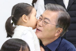 ���� �뼱�̶��? ������ 30.9% 1��, ������ 15.8%, Ȳ���� 10.3%