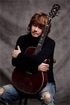 ������ �� ������, �Ű� '��ȭ��'�� ù �ܼ�Ʈ�� ��¥ ���̴�