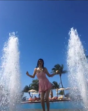 ÇÎÅ©»ö ¼ö¿µº¹ ÀÔÀº ¼³¸®¡¦ÃÖÀÚ´Â?