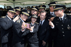 ¹®ÀçÀÎ ´ëÅë·É ¡°Çذæ, »À ±ð´Â Çõ½ÅÇØ¾ß¡±