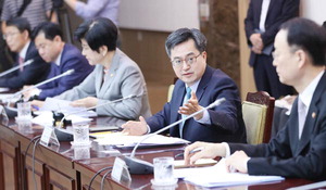 ��ꡤ���� �� 5�� ��������������� ������������ �������