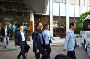 �ݰ��� ���ϴ� �̻갡�� ��� ���ߴ�