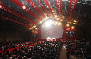 ���ֿ�ȭ�� ���� ù �¶��� �������λ� ��ȭ���� ���� ���� ������