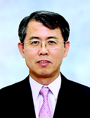 ÀÌÈﱸ ½ÅÀÓ ´ë¹ý°ü ¡°¿Ü¾Ð¿¡ Èçµé¸®Áö ¾ÊÀ» °Í¡±