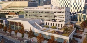 �����롯 �������� �λ� ��ȭ�� �г�