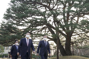 50�� �߰�, û�ʹ� ���� �� ���̺� �ö󡦹����� ����� ���� ���� ������ �缱�� �±⵵